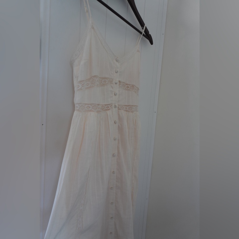 Elegant Lace-Trimmed Midi Dress